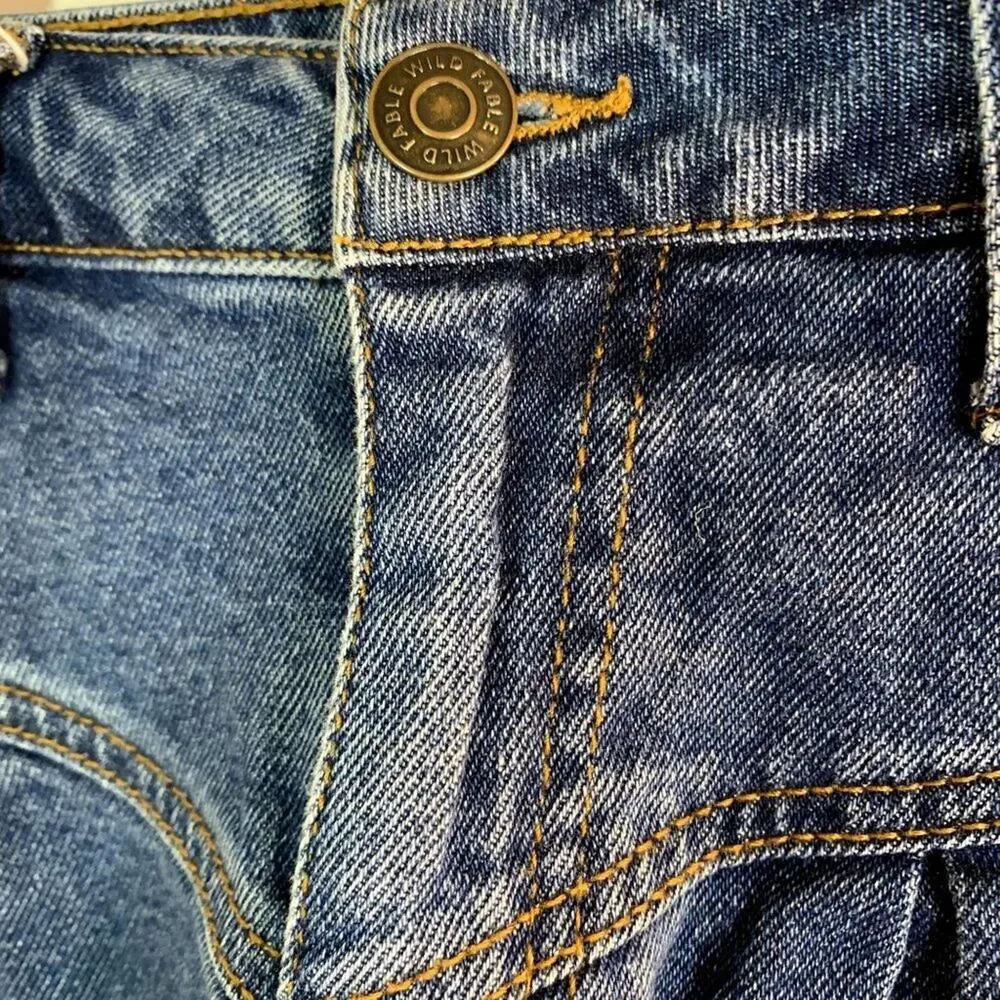 WILD FABLE Women's 90S‎ Highest Rise Yoke Front Jean Shorts Medium Wash Sz 00